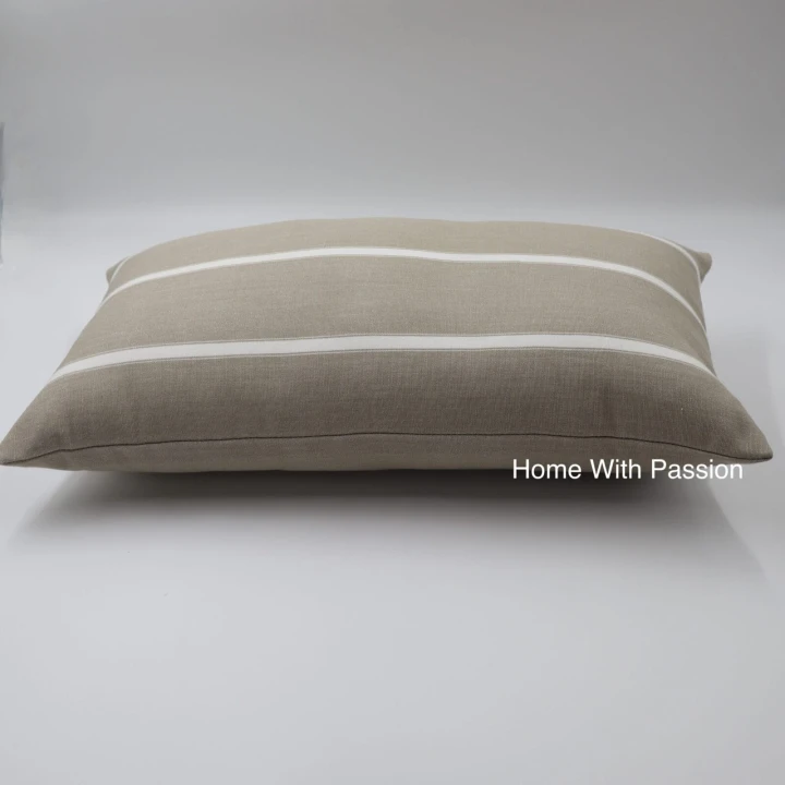 poszewka-dekoracyjna-waterbury-taupe-30x50-cm-2.jpg