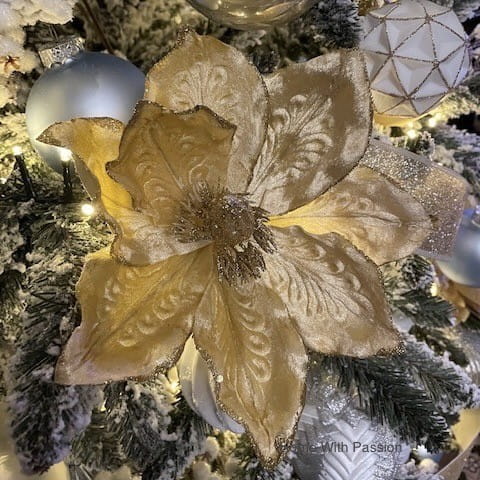 ozdoba-choinkowa-welurowa-magnolia-gold-4.jpg