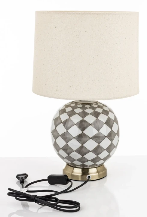 ceramiczna-lampa-stolowa-modern-classic-kratka-szachownica-5.webp