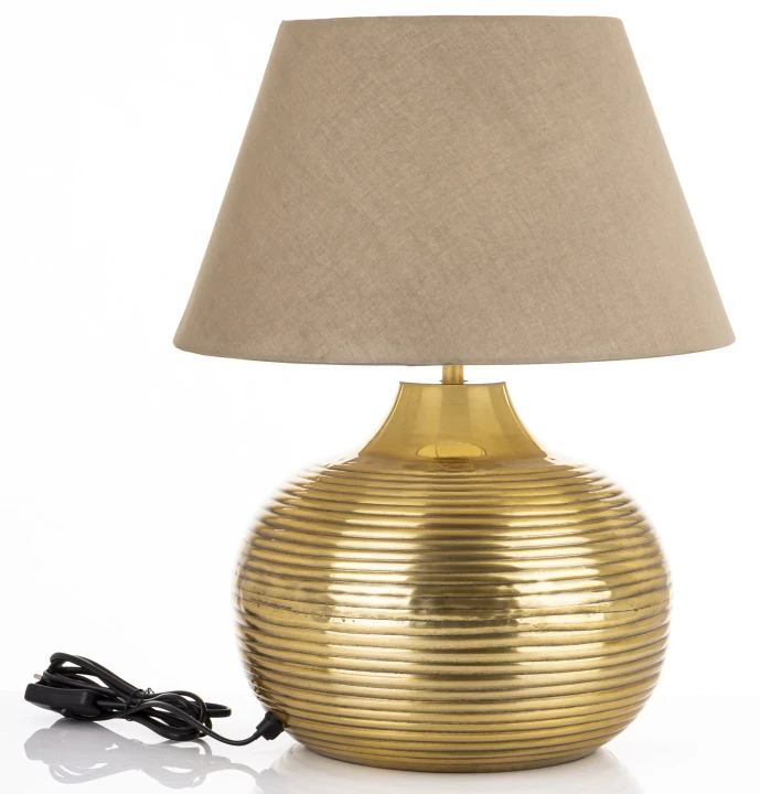lampa-stolowa-zlota-z-bezowym-abazurem-3.jpg