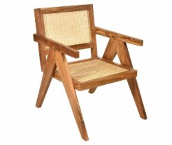 krzesło z podłokietnikami i plecionką