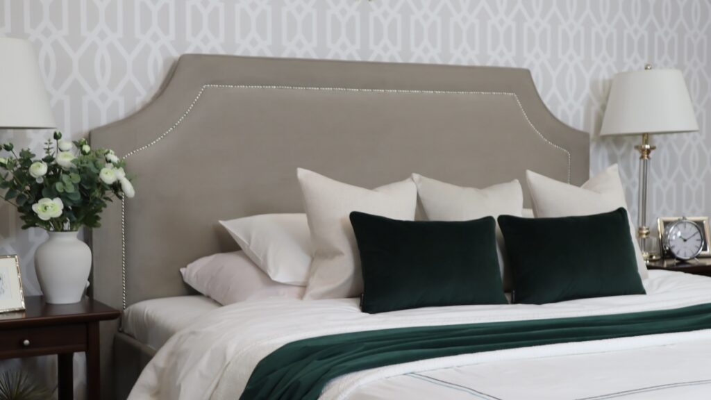 zestawy poduszek dekoracyjnych do sypialni